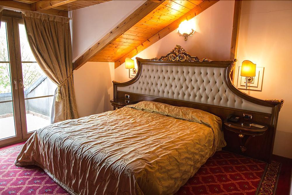 Alexios Hotel Яніна Екстер'єр фото