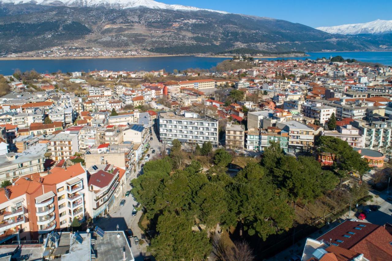 Alexios Hotel Яніна Екстер'єр фото