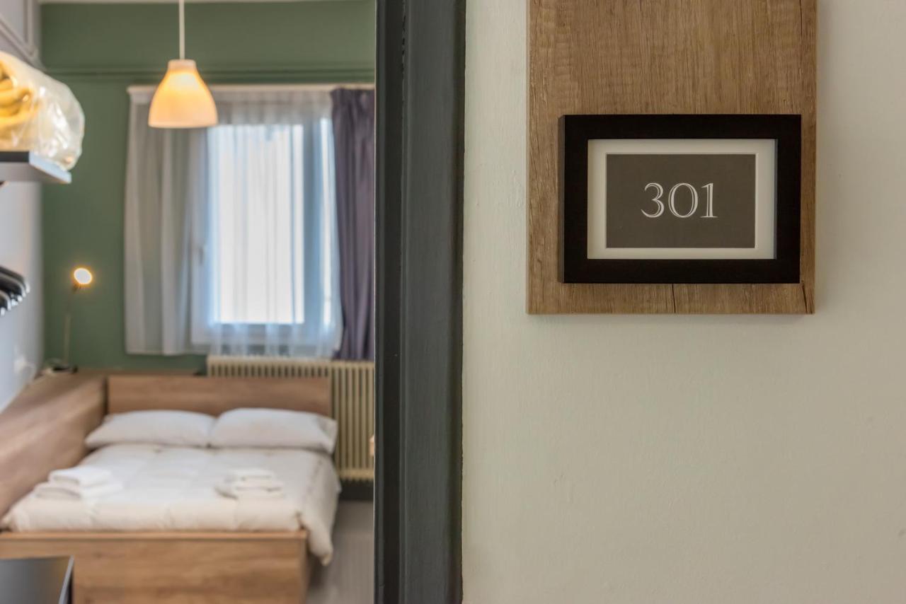Alexios Hotel Яніна Екстер'єр фото