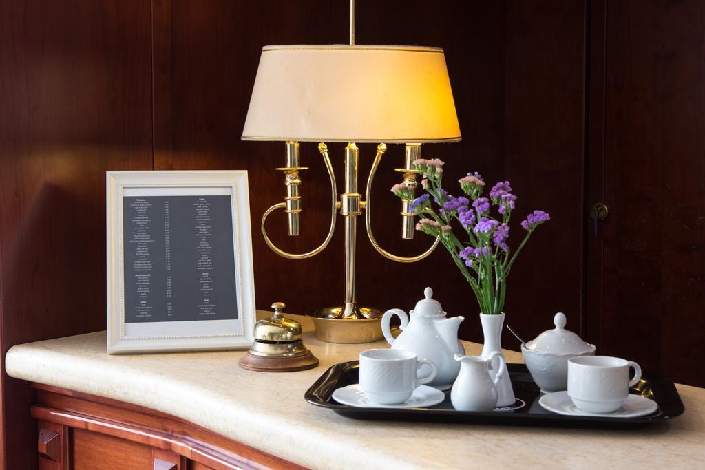 Alexios Hotel Яніна Екстер'єр фото